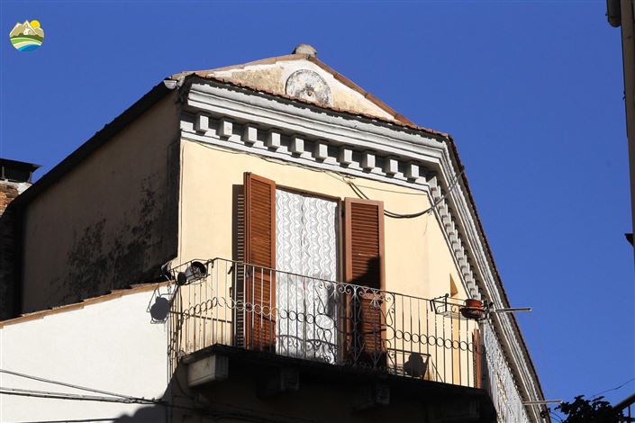 Image No.28-3 Bed Townhouse for sale