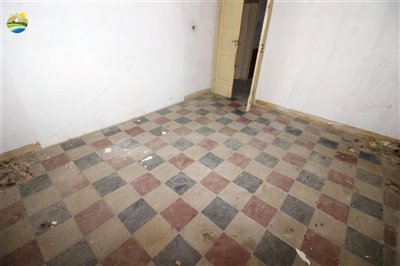 673680