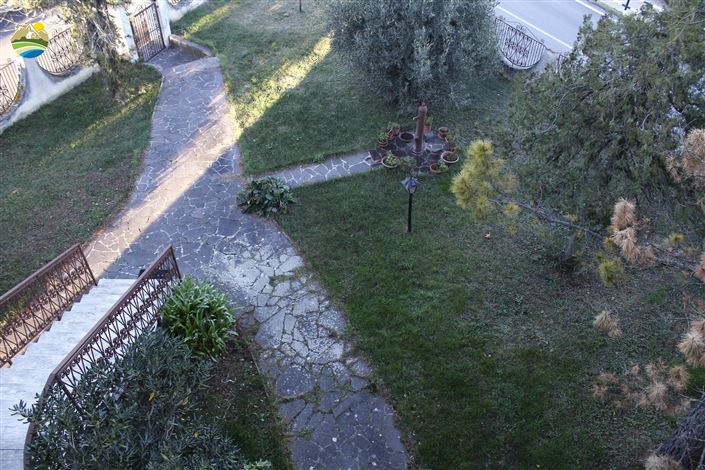 Image No.15-8 Bed Villa for sale