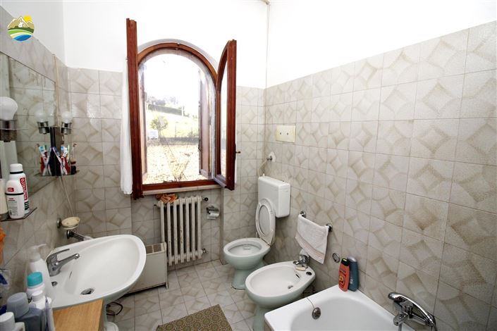 Image No.22-8 Bed Villa for sale