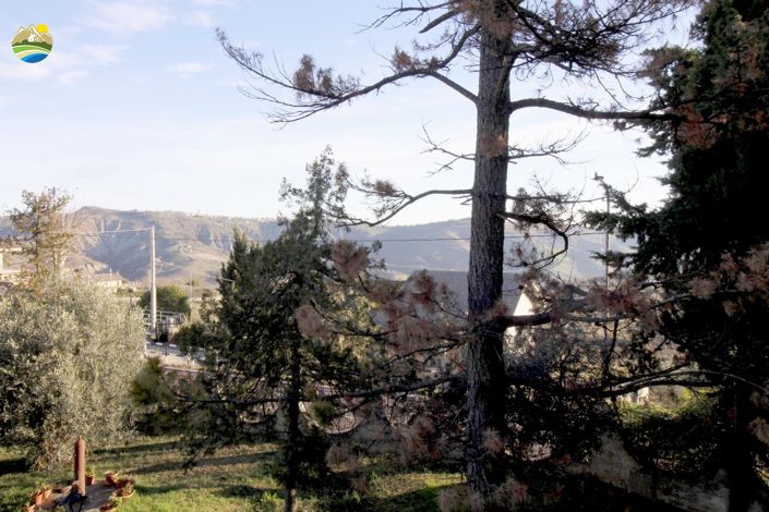 Image No.42-8 Bed Villa for sale