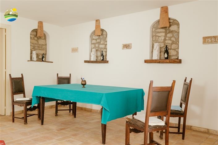 Image No.40-11 Bed Villa for sale