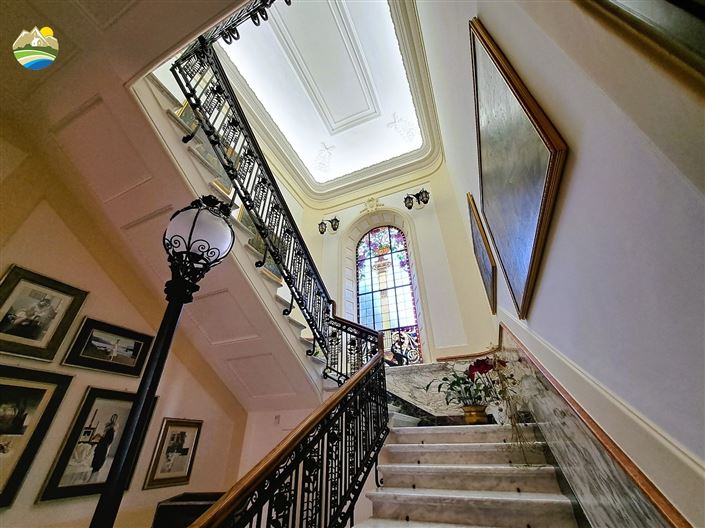 Image No.15-10 Bed Villa for sale