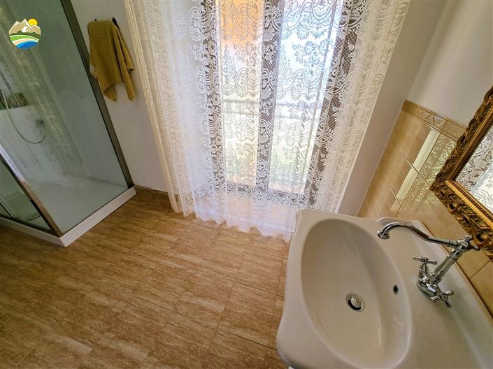 Image No.44-10 Bed Villa for sale