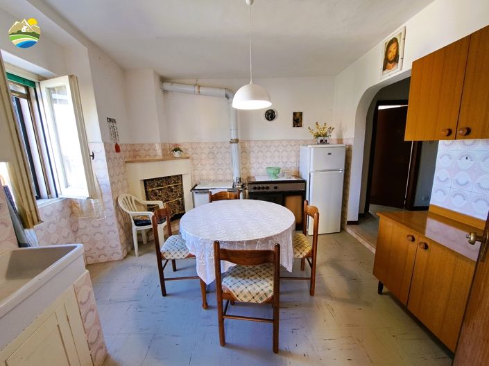 Image No.2-1 Bed Townhouse for sale