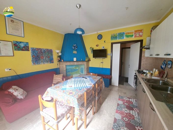 Image No.14-3 Bed Country House for sale