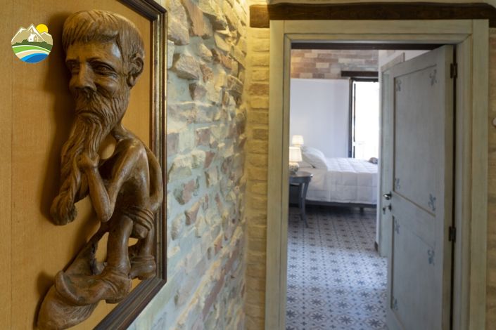 Image No.16-9 Bed Villa for sale