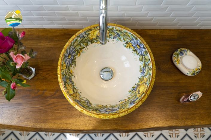 Image No.34-9 Bed Villa for sale