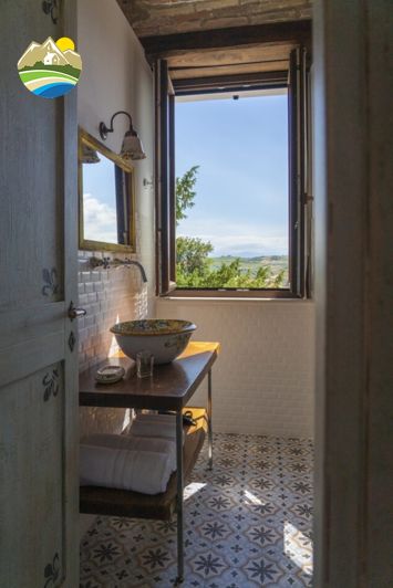 Image No.36-9 Bed Villa for sale