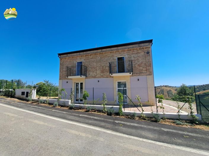 Image No.14-2 Bed Country House for sale