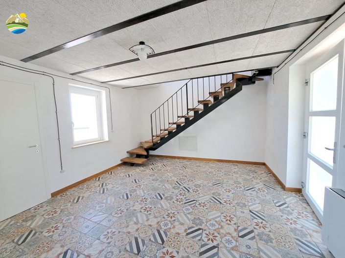 Image No.26-2 Bed Country House for sale