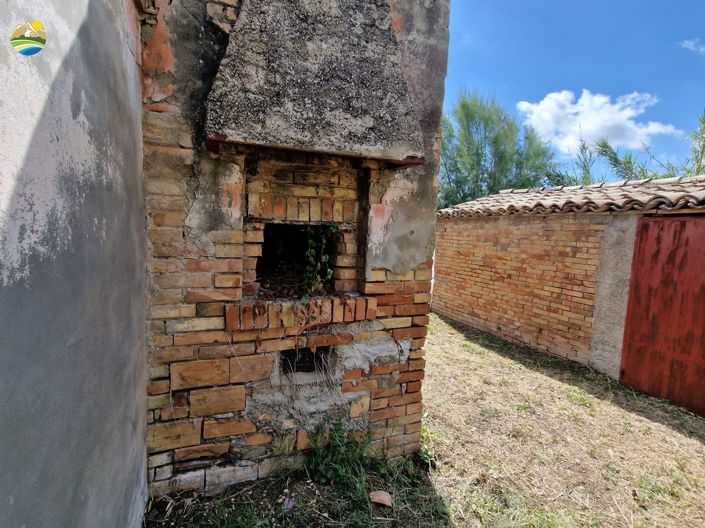 Image No.17-6 Bed Country House for sale