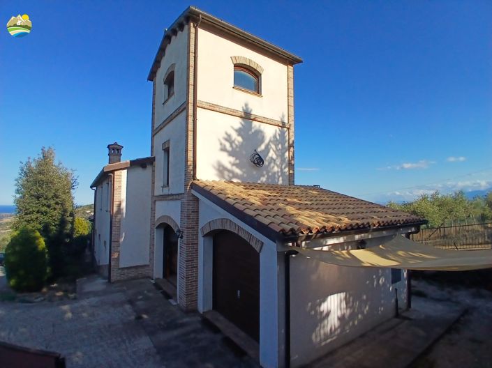 Image No.61-3 Bed Country House for sale