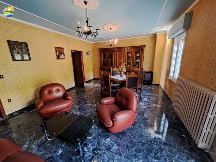 Image No.18-3 Bed Country House for sale