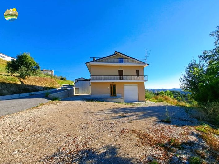 Image No.31-3 Bed Country House for sale