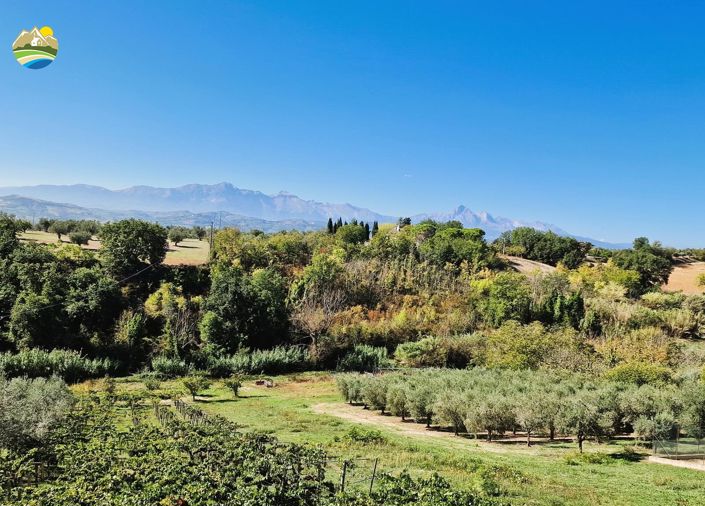 Image No.12-4 Bed Country House for sale