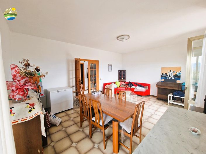 Image No.19-4 Bed Country House for sale