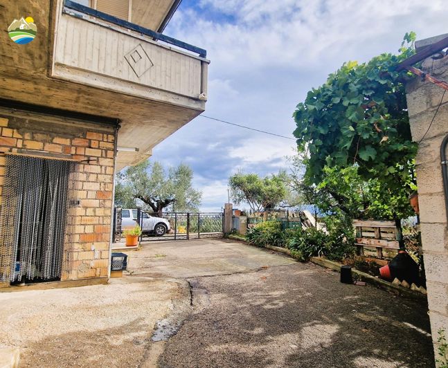 Image No.6-4 Bed Country House for sale