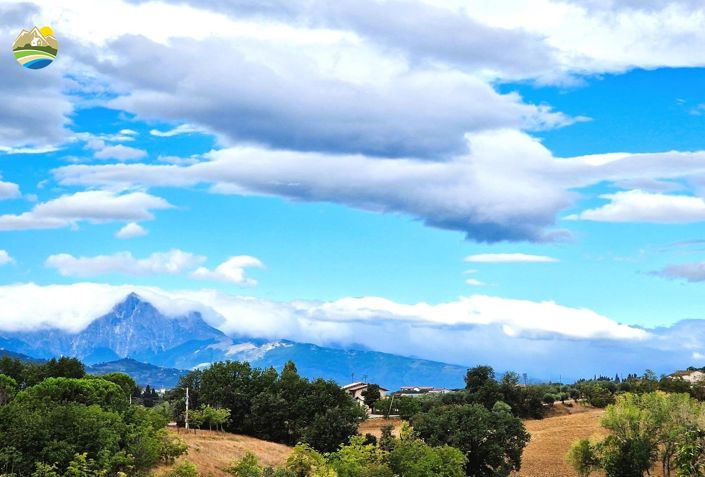 Image No.9-4 Bed Country House for sale