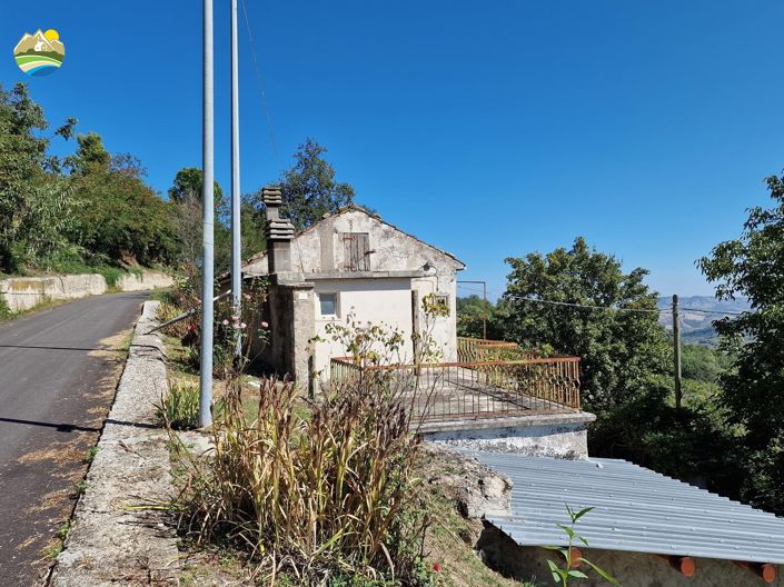 Image No.3-2 Bed Country House for sale