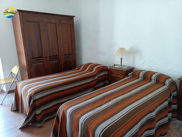 Image No.30-4 Bed Country House for sale