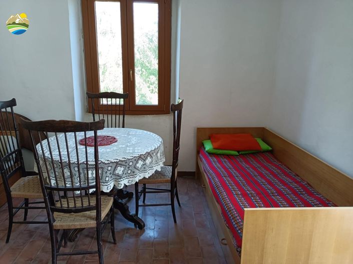 Image No.31-4 Bed Country House for sale