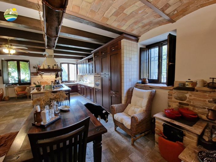 Image No.26-3 Bed Country House for sale