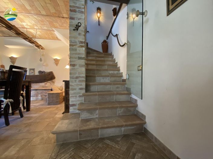 Image No.27-3 Bed Country House for sale