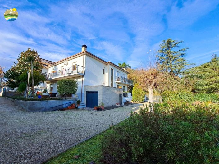 Image No.30-4 Bed Villa for sale