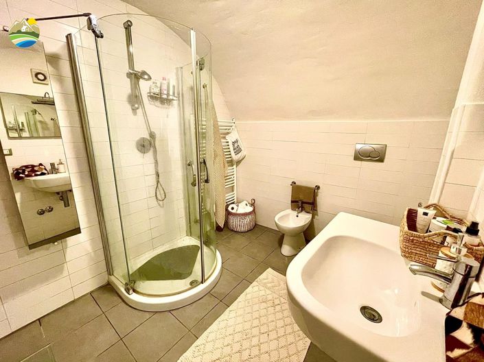 Image No.25-2 Bed Townhouse for sale