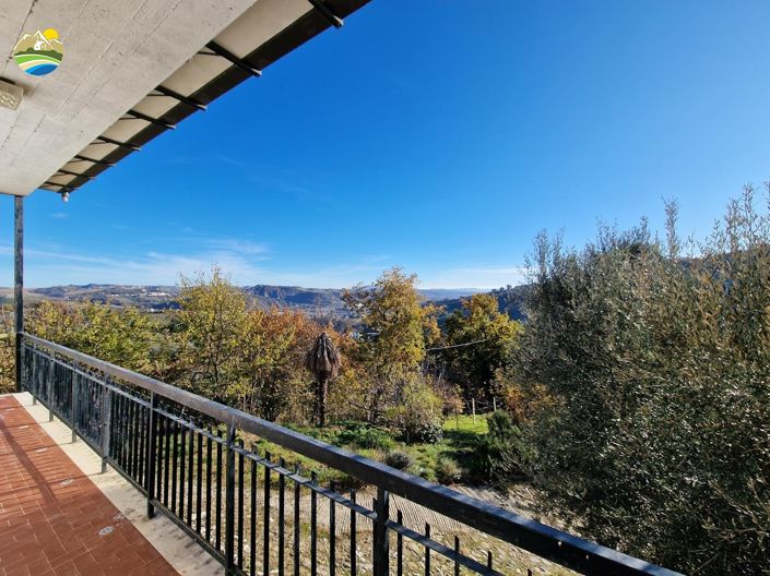 Image No.25-4 Bed Country House for sale