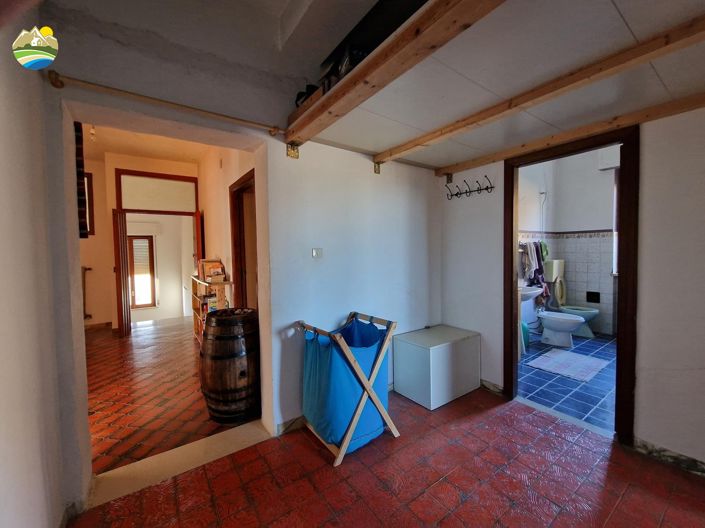 Image No.29-4 Bed Country House for sale