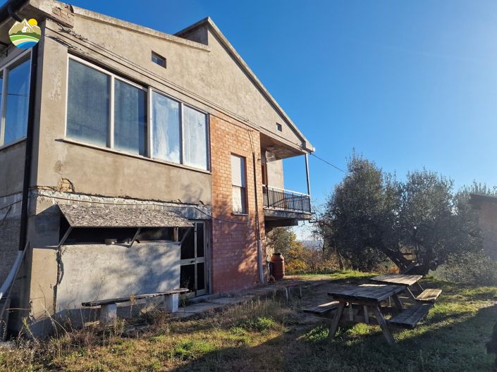 Image No.9-4 Bed Country House for sale