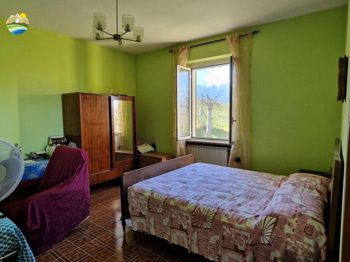 Image No.16-2 Bed Country House for sale