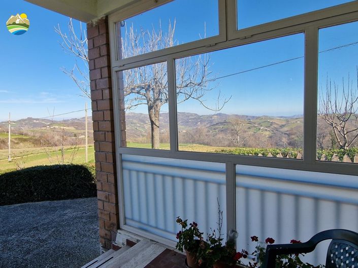 Image No.21-2 Bed Country House for sale