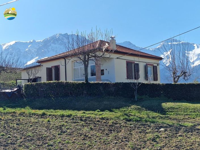 Image No.7-2 Bed Country House for sale