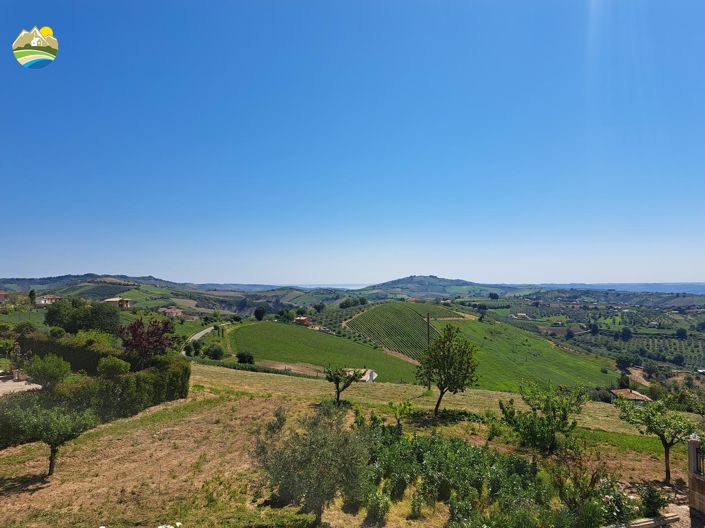 Image No.26-3 Bed Villa for sale