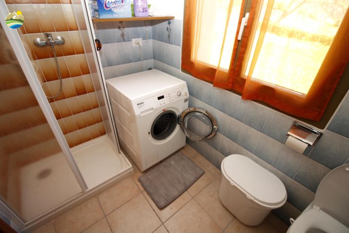 Image No.22-2 Bed Country House for sale