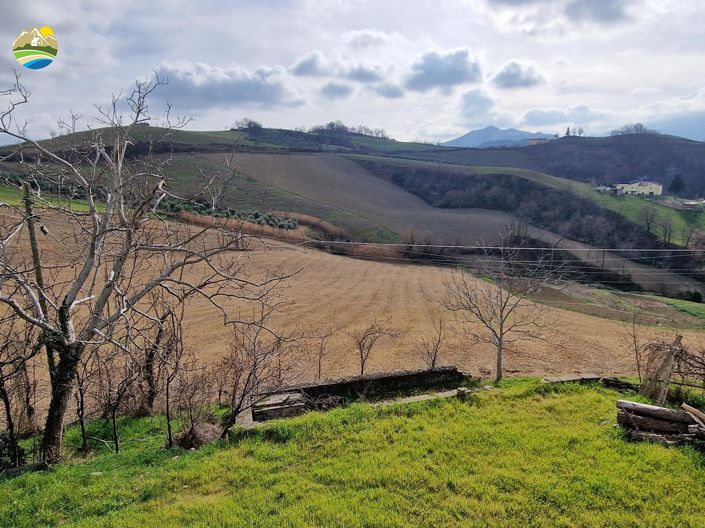 Image No.23-3 Bed Country House for sale