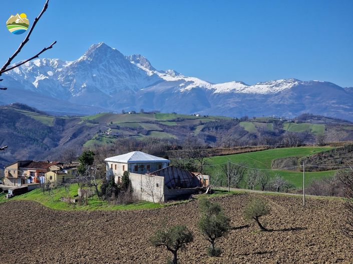 Image No.7-3 Bed Country House for sale