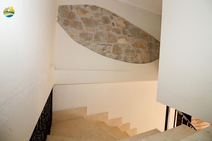 Image No.27-4 Bed Country House for sale