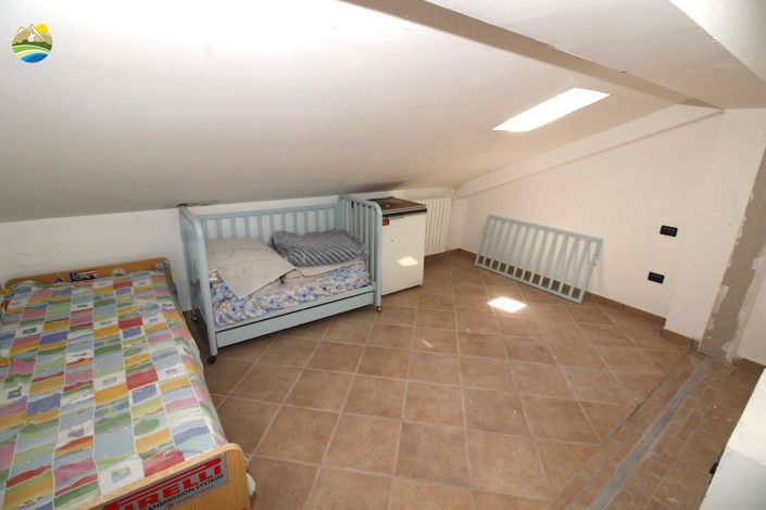 Image No.31-4 Bed Country House for sale