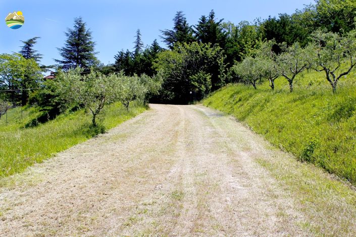 Image No.6-4 Bed Country House for sale