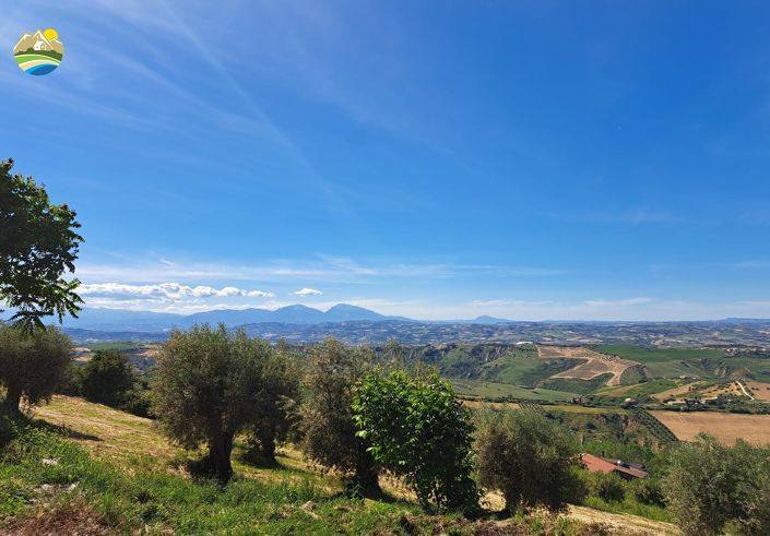 Image No.13-2 Bed Country House for sale