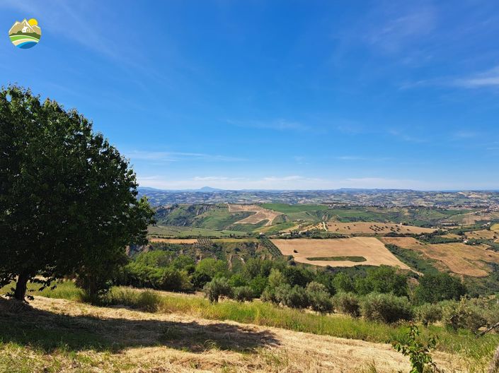 Image No.14-2 Bed Country House for sale