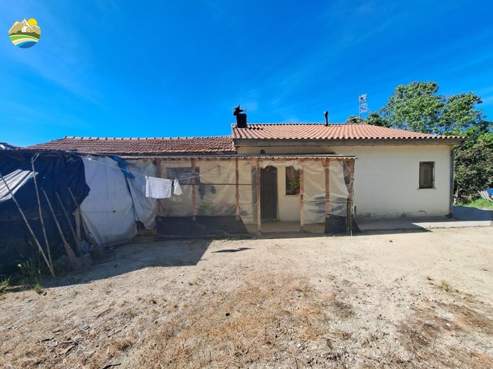 Image No.4-2 Bed Country House for sale