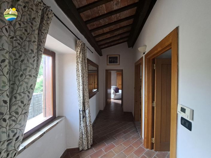 Image No.35-3 Bed Country House for sale