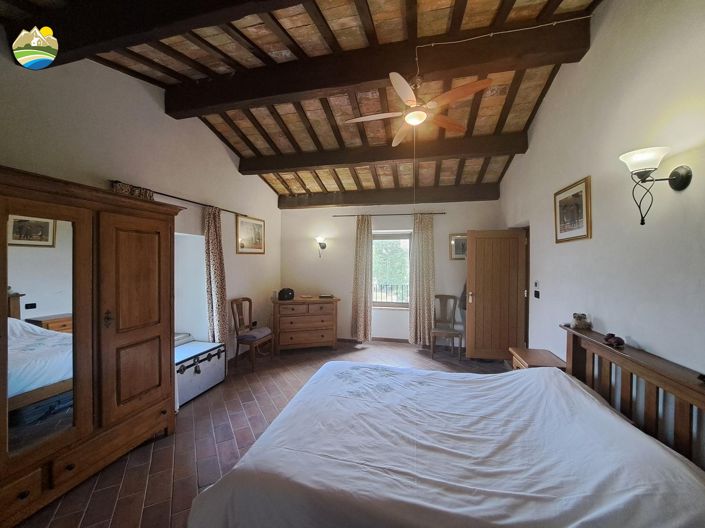 Image No.36-3 Bed Country House for sale