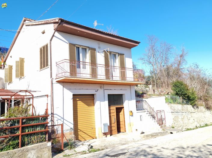 Image No.29-2 Bed Country House for sale