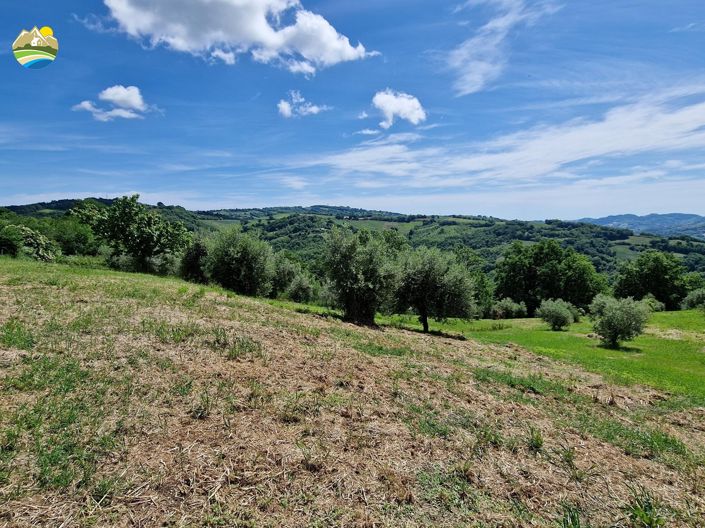 Image No.13-2 Bed Country House for sale